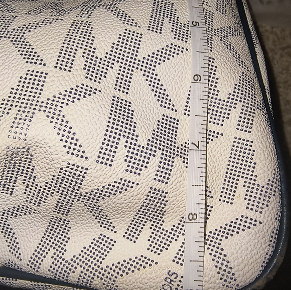 Michael Kors Signature Matching Set Fulton Chain Tote, Wallet and Coin Purse - Picture 14 of 17